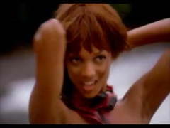 Tyra Banks - Supermodels in The Rainforest